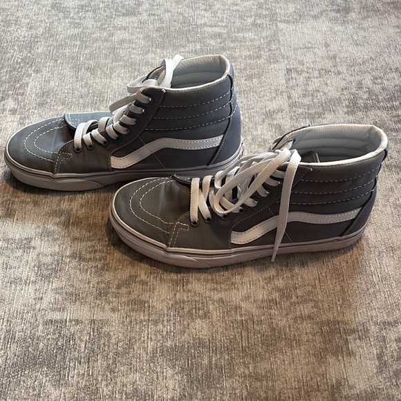 size women US 8 grey Vans, slightly used but in very good condition. - Picture 4 of 4
